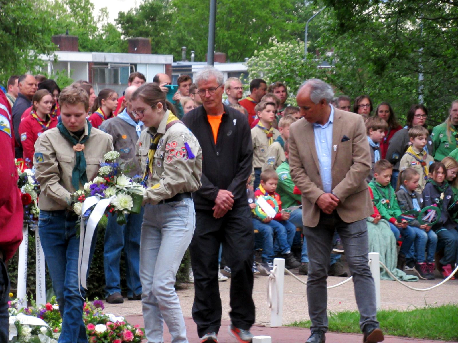 AV Spirit vrijheidsloop 5 mei 2024 bloem legging
